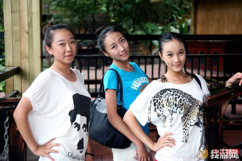 女吊丝驴友 (1).jpg